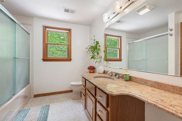 3 Quail Ln, Easton, MA 02334