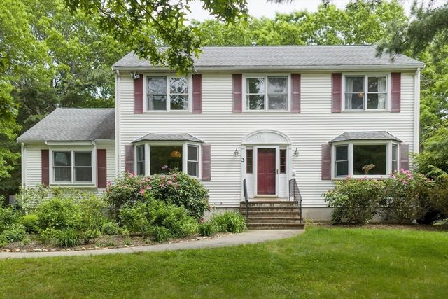3 Quail Ln, Easton, MA 02334