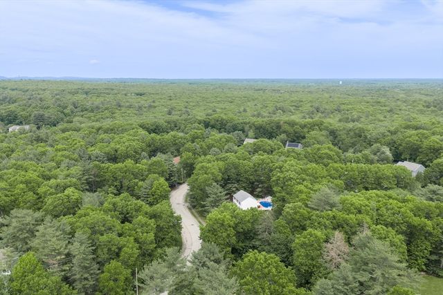 3 Quail Ln, Easton, MA 02334