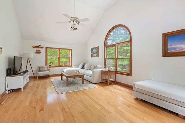 3 Quail Ln, Easton, MA 02334