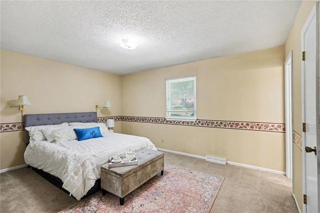 505 S Oscar Street, Olathe, KS 66061