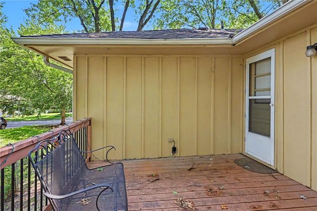 505 S Oscar Street, Olathe, KS 66061
