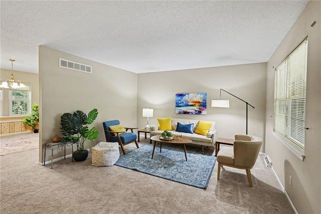 505 S Oscar Street, Olathe, KS 66061