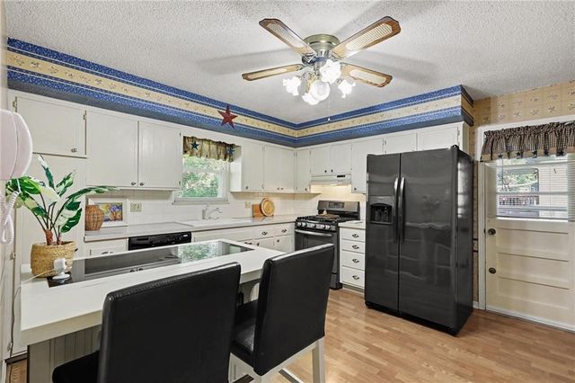 505 S Oscar Street, Olathe, KS 66061