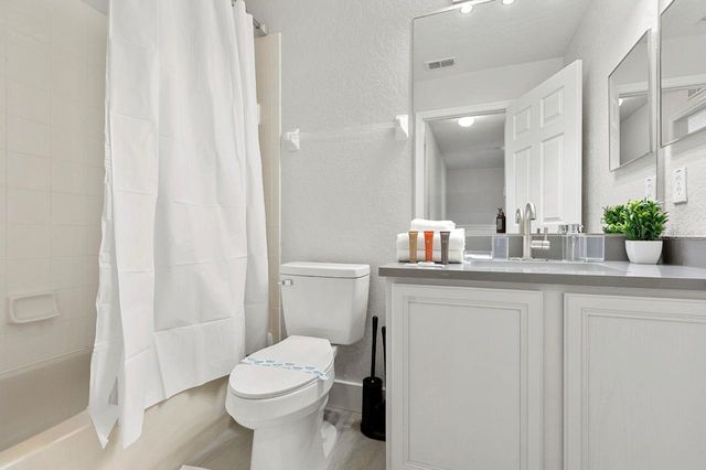 2725 CALABRIA AVENUE 2725, Davenport, FL 33897