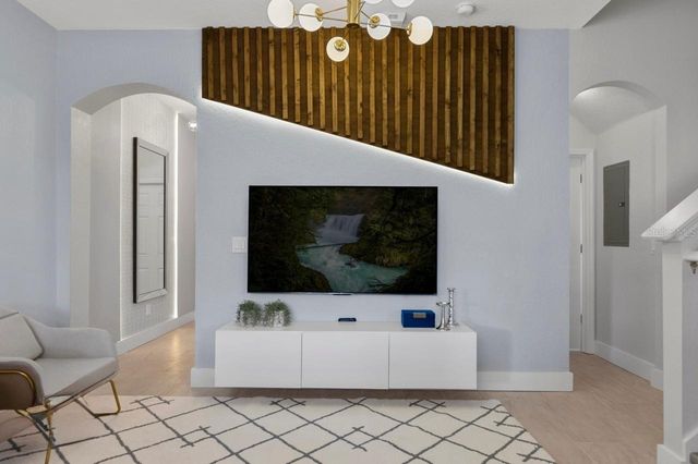 2725 CALABRIA AVENUE 2725, Davenport, FL 33897