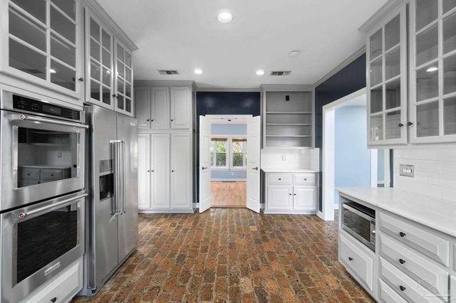 1902 E Strong St, Pensacola, FL 32501