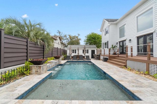 1902 E Strong St, Pensacola, FL 32501