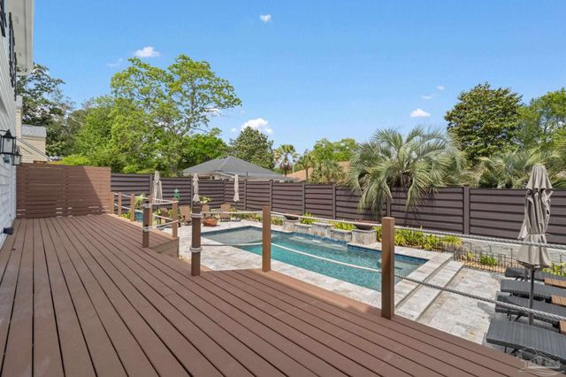 1902 E Strong St, Pensacola, FL 32501