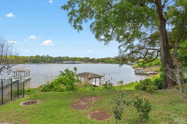 1902 E Strong St, Pensacola, FL 32501