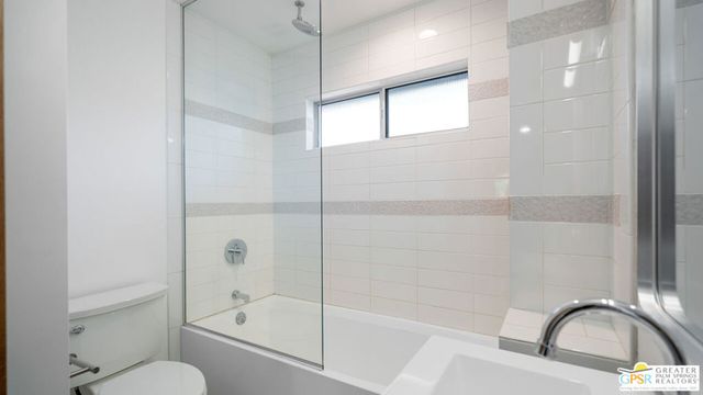 588 E San Lorenzo Road 201, Palm Springs, CA 92264