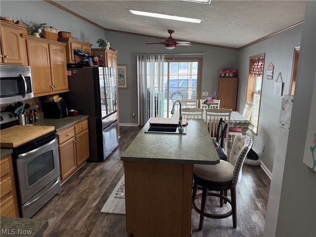 10200 Stamm Road, Mantua, OH 44255