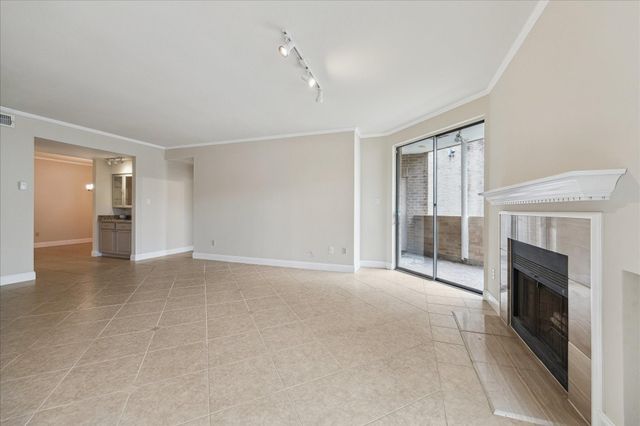 5220 Weslayan Street 109, Houston, TX 77005