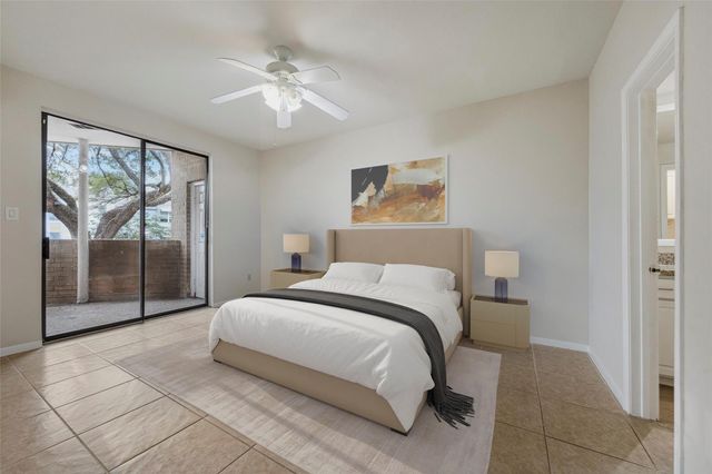 5220 Weslayan Street 109, Houston, TX 77005