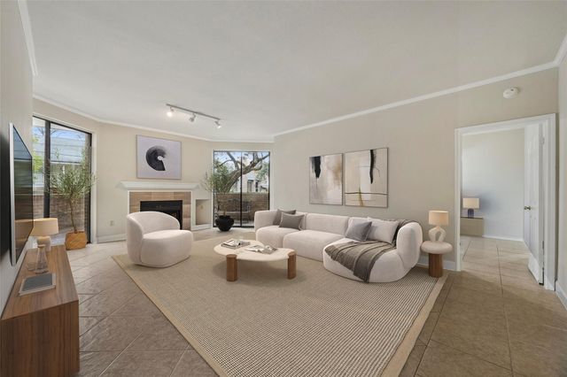 5220 Weslayan Street 109, Houston, TX 77005