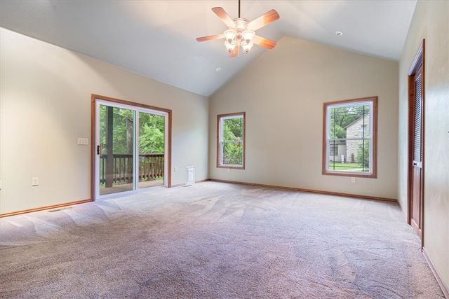 16 Judah Street, Eureka Springs, AR 72632
