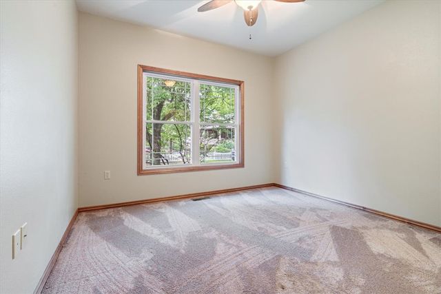 16 Judah Street, Eureka Springs, AR 72632