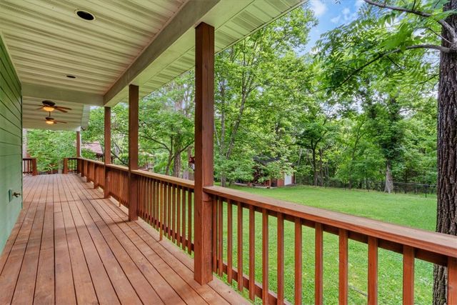 16 Judah Street, Eureka Springs, AR 72632