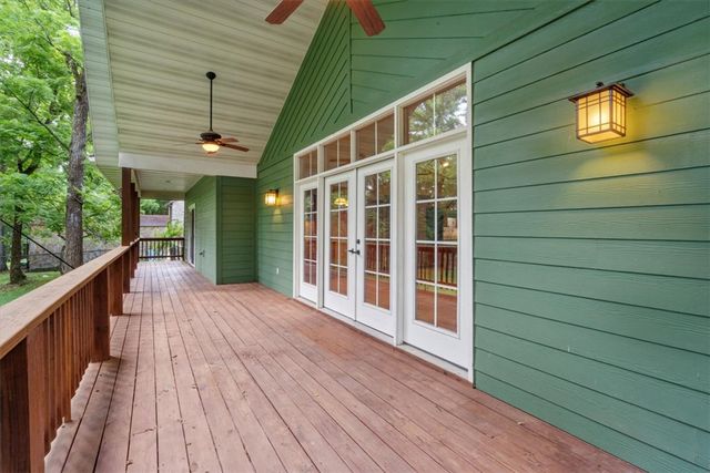 16 Judah Street, Eureka Springs, AR 72632