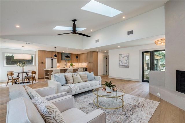 12100 Mustang Chase, Austin, TX 78727