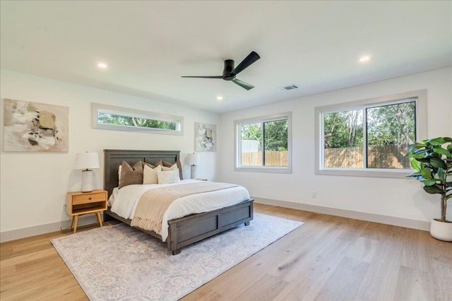 12100 Mustang Chase, Austin, TX 78727