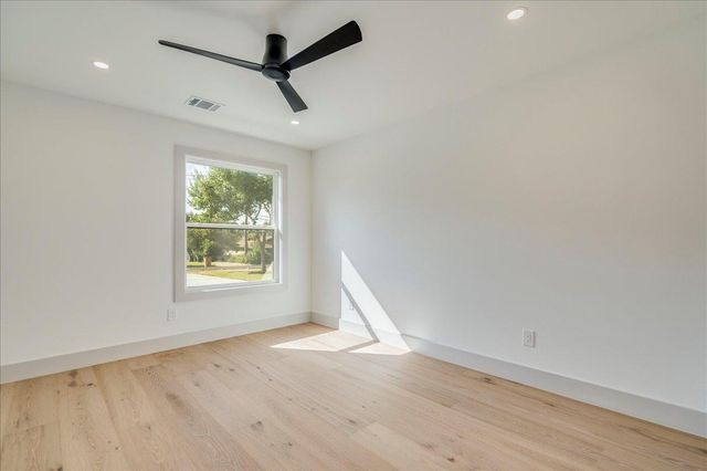 12100 Mustang Chase, Austin, TX 78727