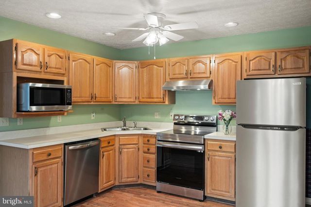 112 JEFFERSON CT, Stephens City, VA 22655