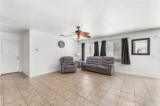 45420 Fairbanks, Lancaster, CA 93534