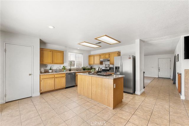 45420 Fairbanks, Lancaster, CA 93534