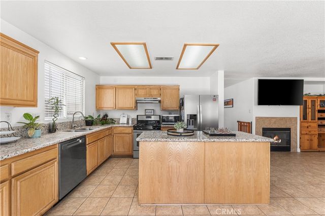 45420 Fairbanks, Lancaster, CA 93534