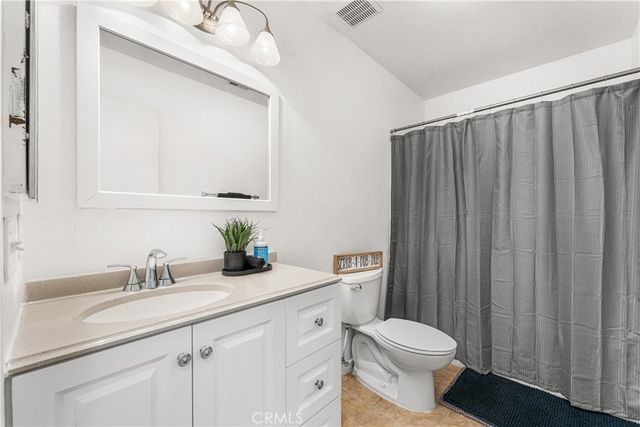 45420 Fairbanks, Lancaster, CA 93534