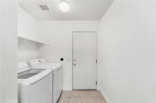 45420 Fairbanks, Lancaster, CA 93534