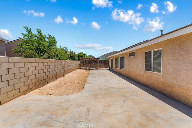 45420 Fairbanks, Lancaster, CA 93534