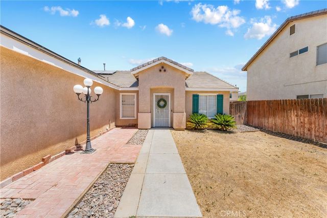 45420 Fairbanks, Lancaster, CA 93534