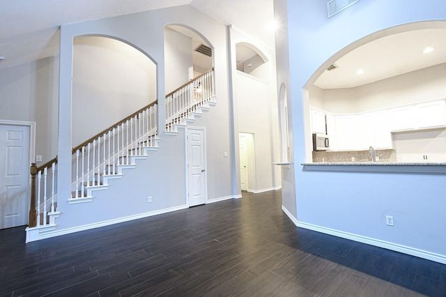 212 Rolling Springs Lane, Dickinson, TX 77539