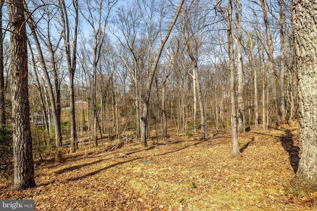 9122 CRICKLEWOOD CT, Vienna, VA 22182