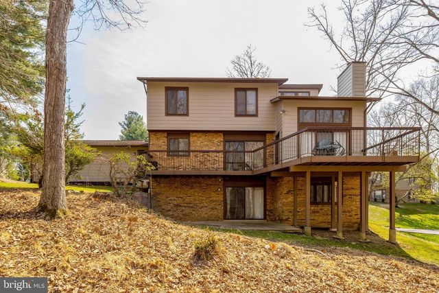 9122 CRICKLEWOOD CT, Vienna, VA 22182