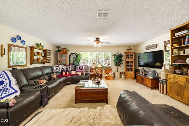 455 Eric Way, Grants Pass, OR 97526