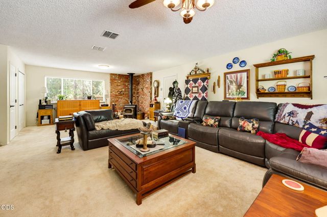 455 Eric Way, Grants Pass, OR 97526
