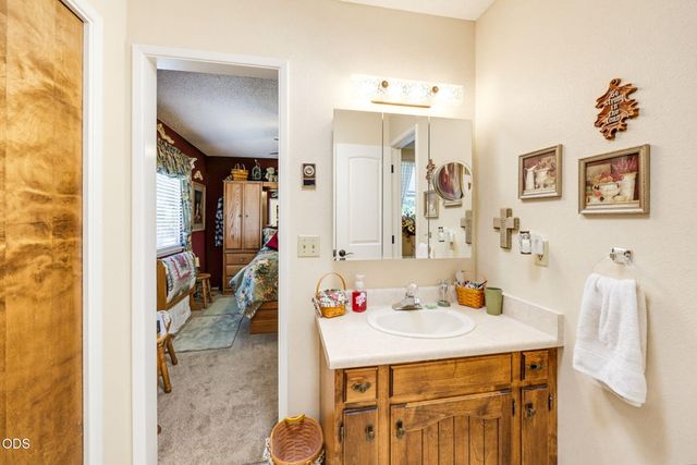 455 Eric Way, Grants Pass, OR 97526