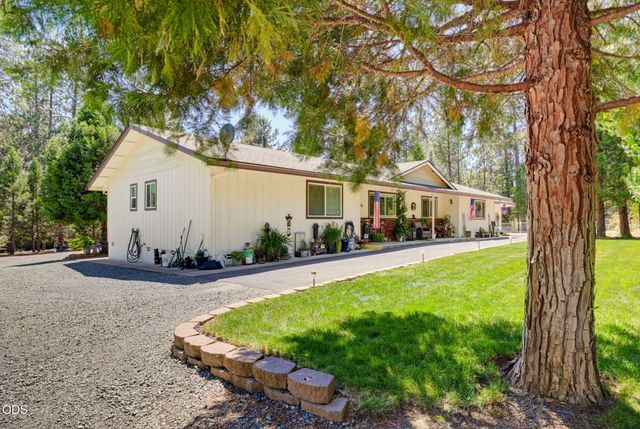 455 Eric Way, Grants Pass, OR 97526