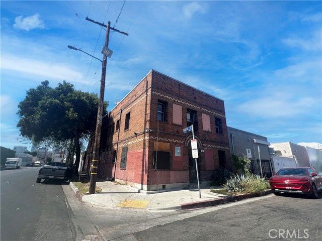 745 Stanford Avenue, Los Angeles, CA 90021