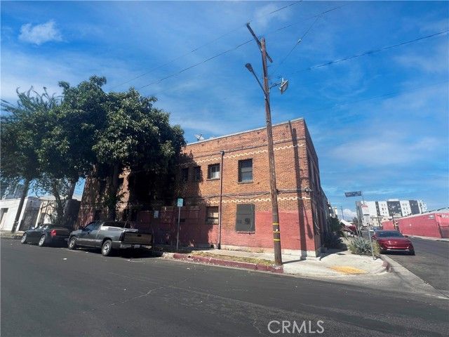 745 Stanford Avenue, Los Angeles, CA 90021