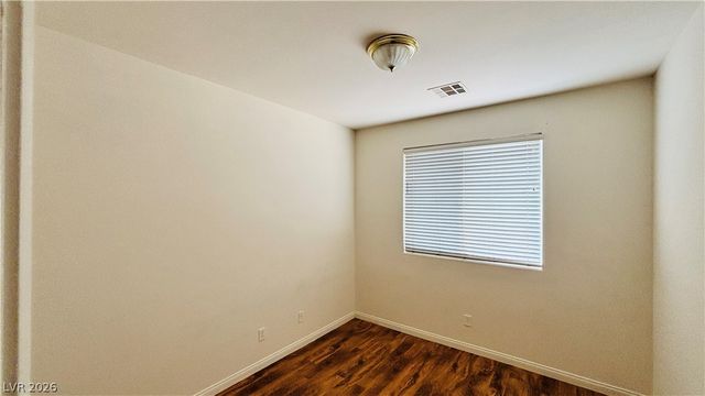 8121 Azure Falls Court, Las Vegas, NV 89117