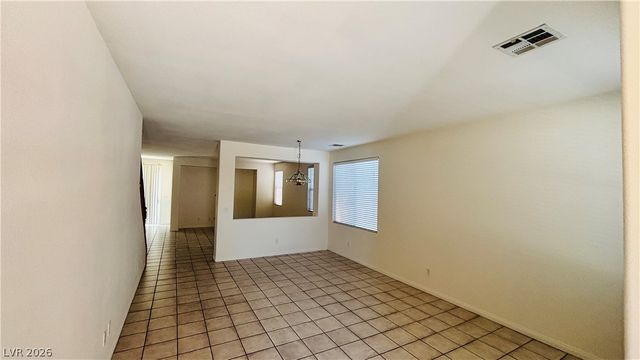 8121 Azure Falls Court, Las Vegas, NV 89117