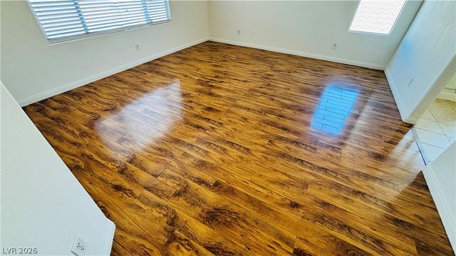 8121 Azure Falls Court, Las Vegas, NV 89117