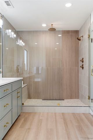 207 NE H Street, Bentonville, AR 72712