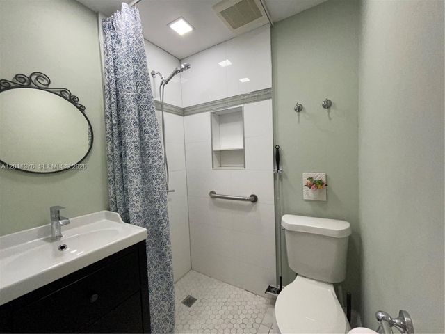 2342 SW 128th Ave 1, Miami, FL 33175