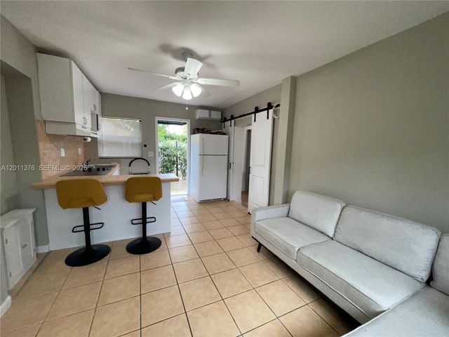 2342 SW 128th Ave 1, Miami, FL 33175