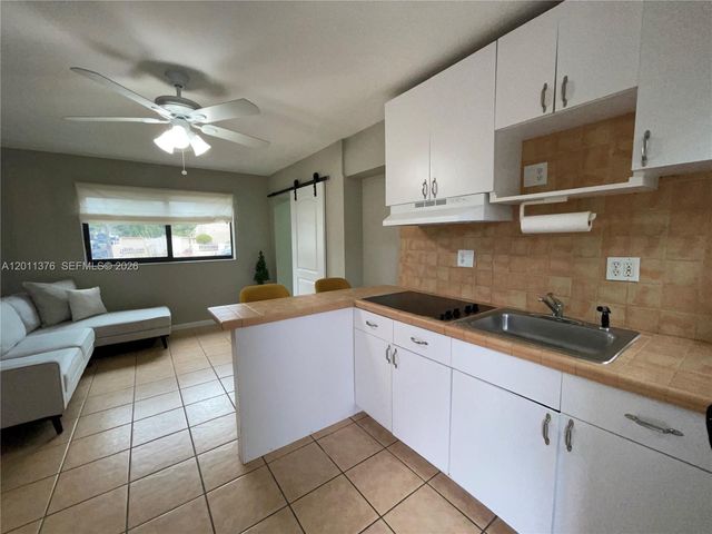 2342 SW 128th Ave 1, Miami, FL 33175